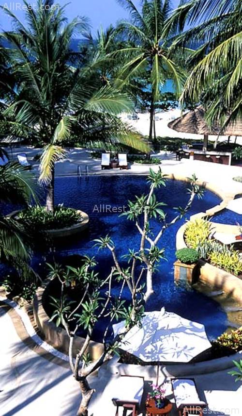 Kata Thani Beach Resort 8